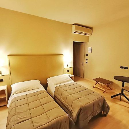 Hotel Corallo Rimini Esterno foto