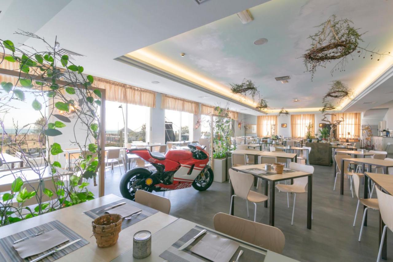 Hotel Corallo Rimini Esterno foto