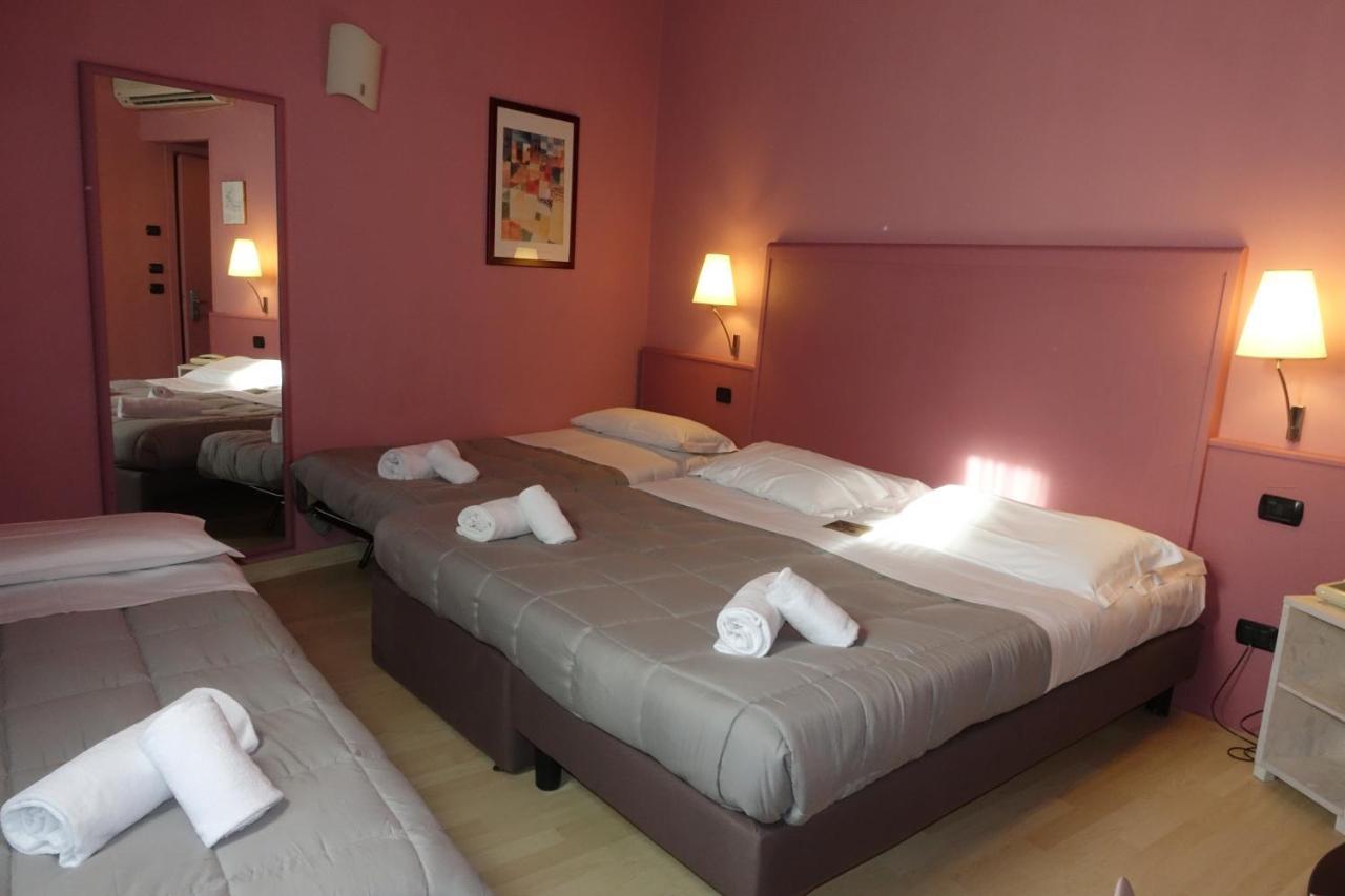 Hotel Corallo Rimini Esterno foto